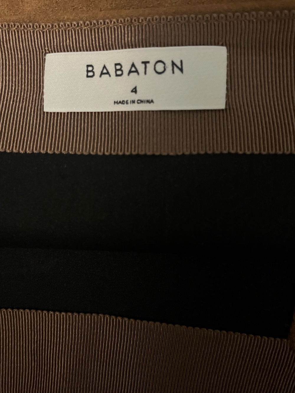 Aritzia Babaton Faux Suede Mini Skirt Dark Camel Size 4 - Picture 12 of 12